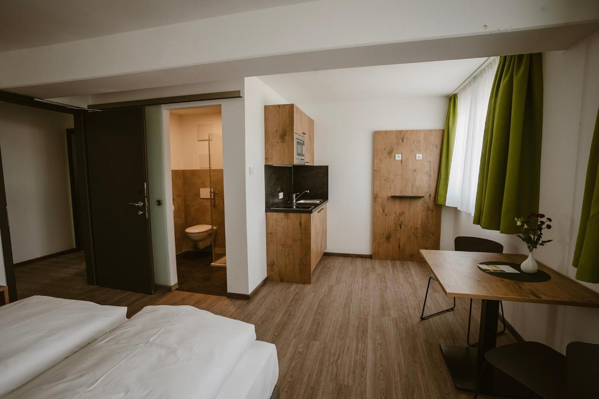 Motel Sleep Inn Toging am Inn Eksteriør billede